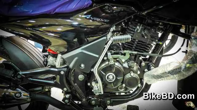 Bajaj -discover -150F-4 Valve-Engine